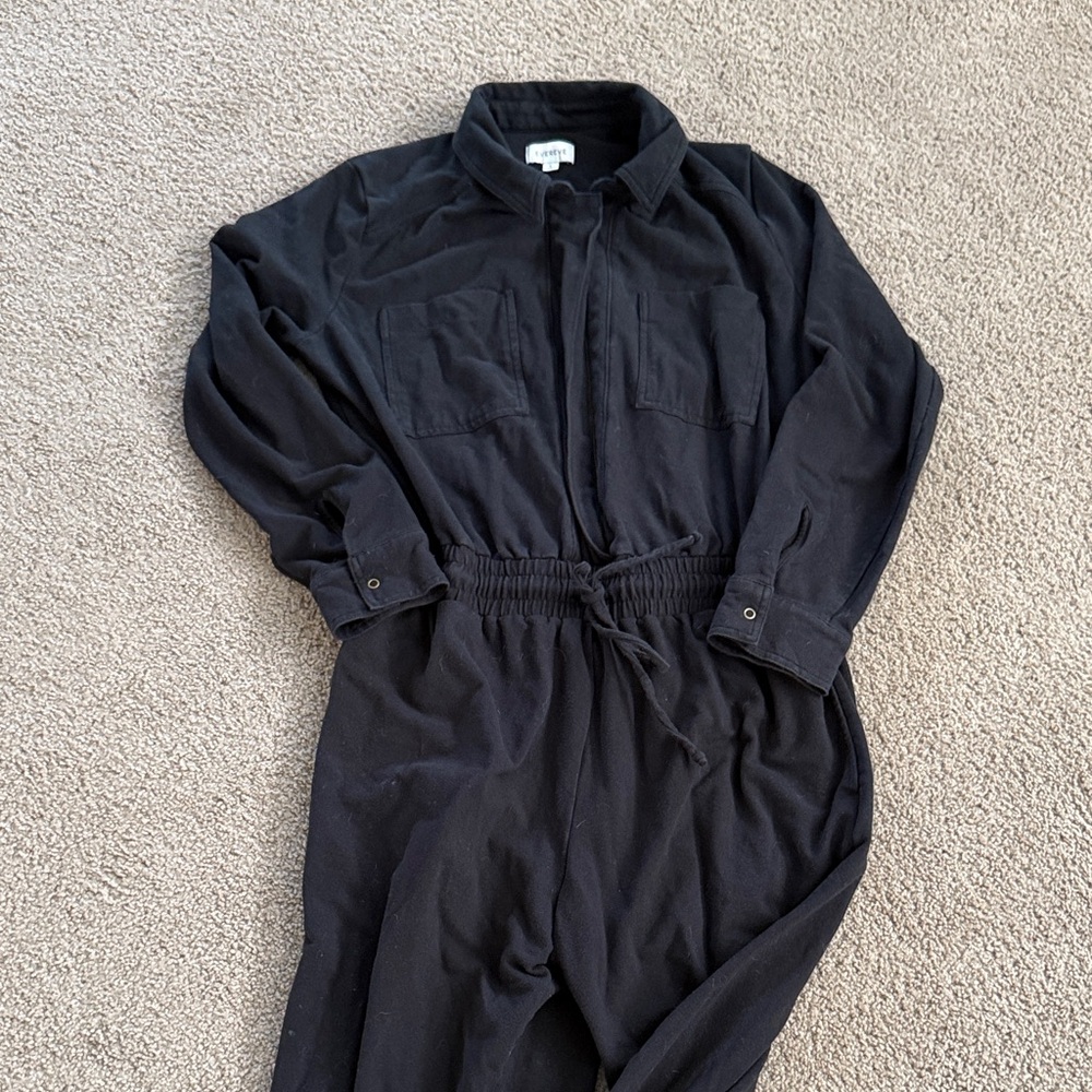 Evereve Black collared Women's Jumpsuit L